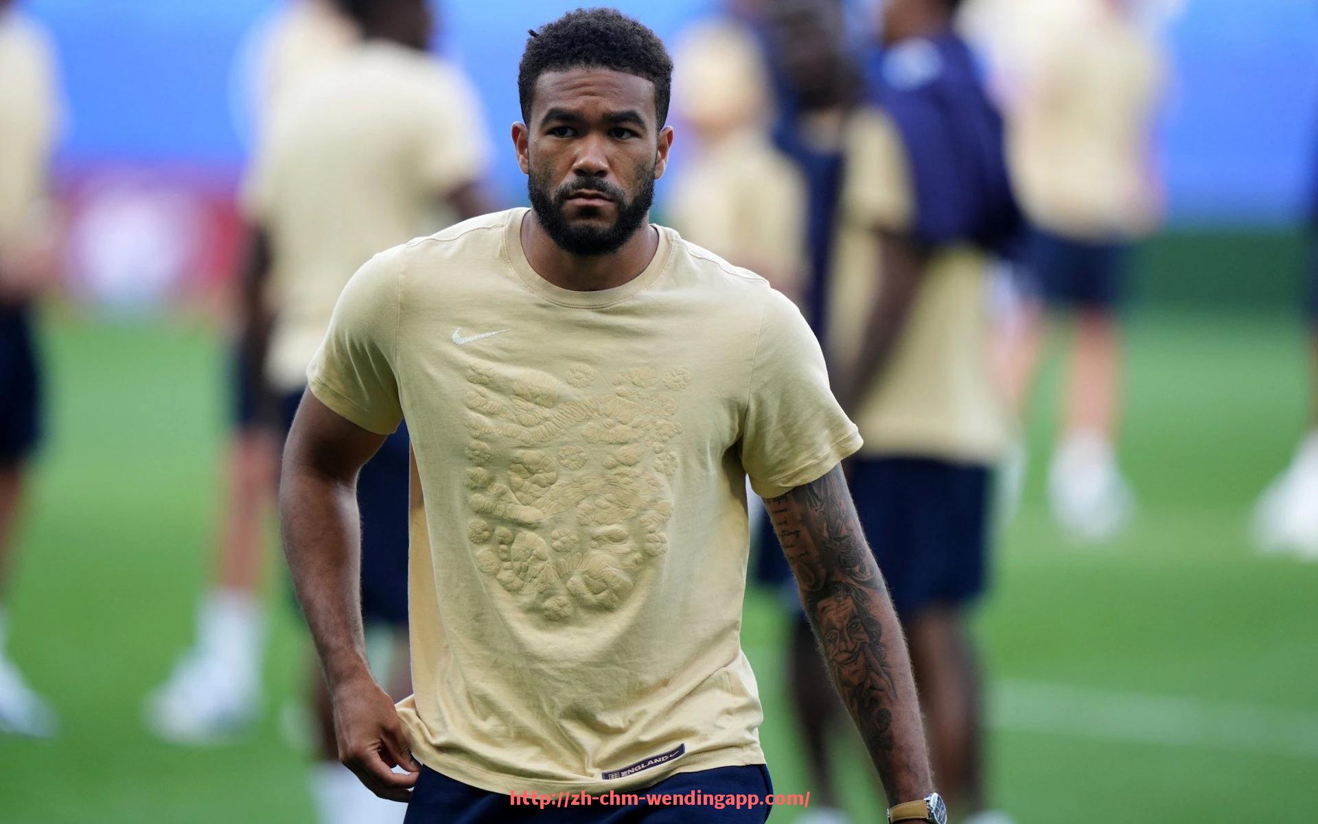 问鼎娱乐官网-世俱杯历年专属比赛用球版本功能与设计演变分析